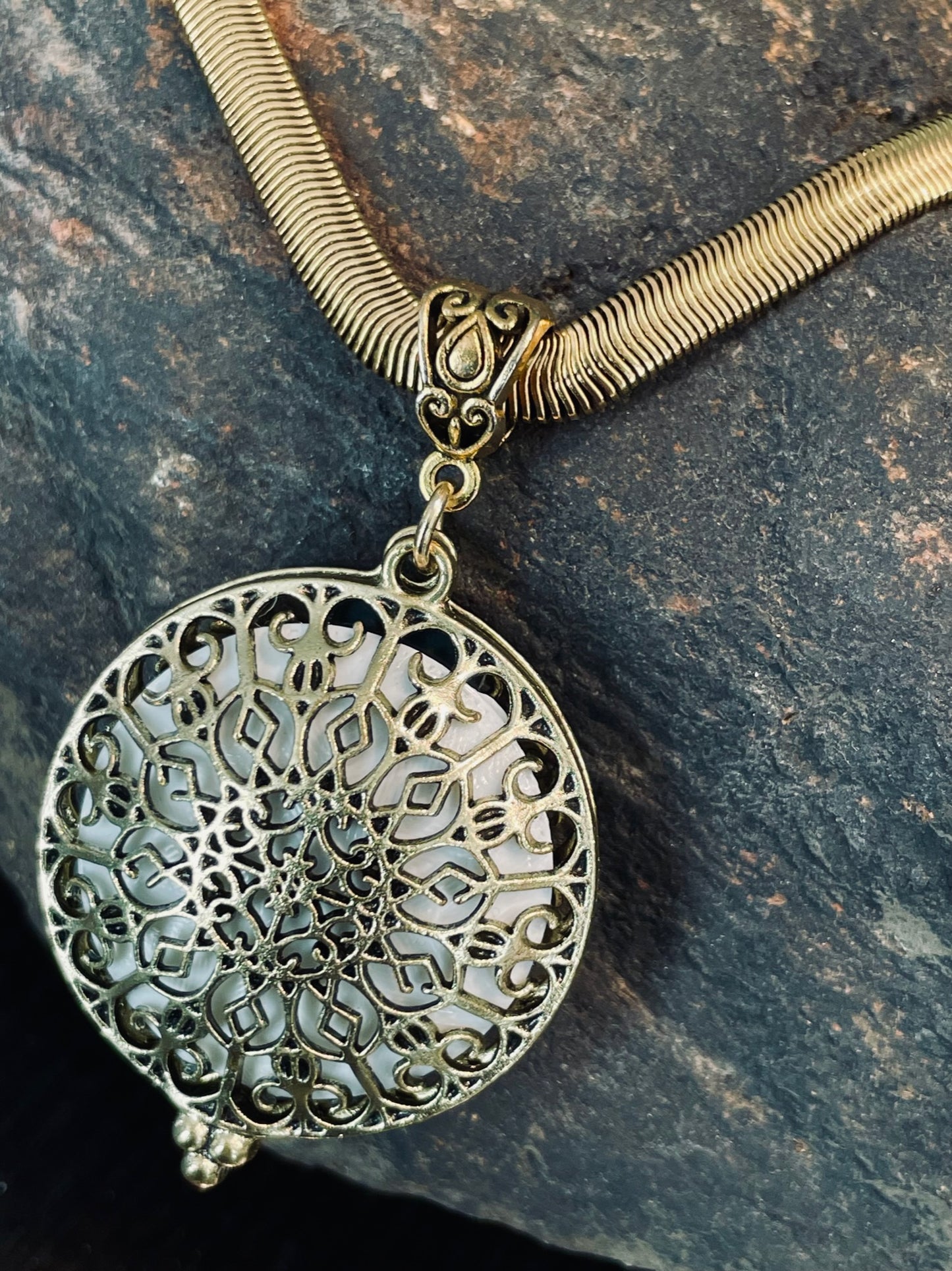 Cathedral Pendant - Flourish/Cobra