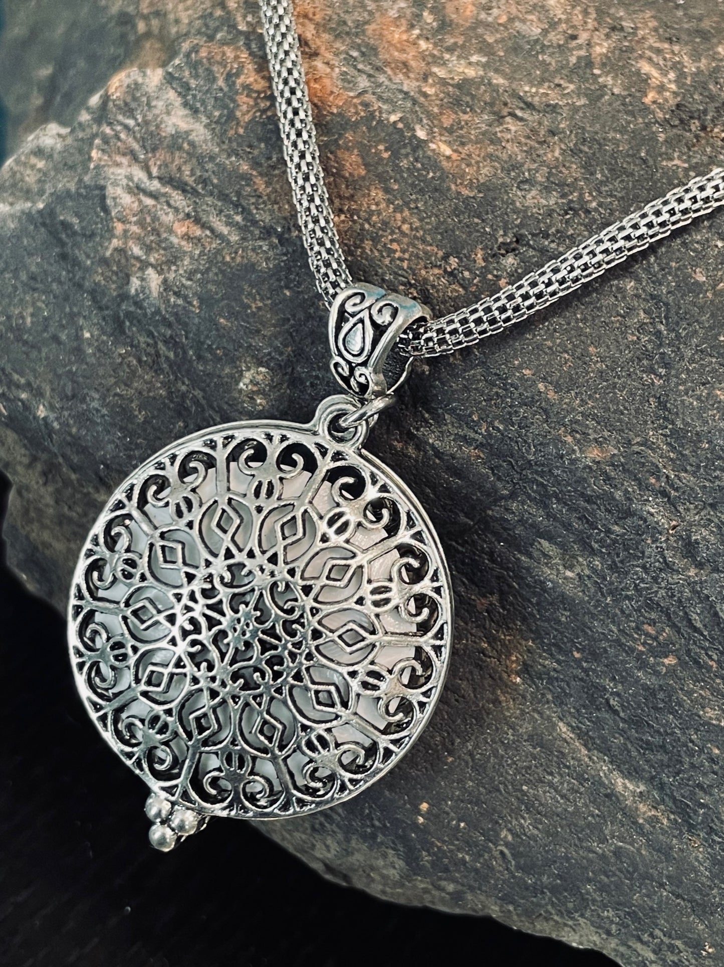 Cathedral Pendant - Siren/Python