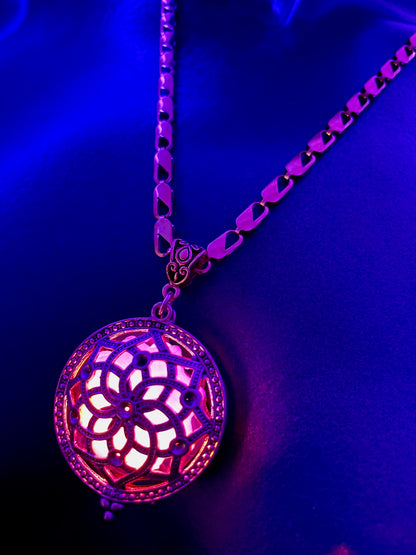Helios Pendant - Coral/Disko