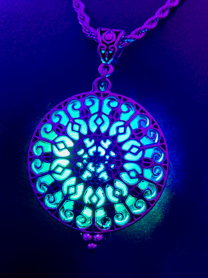 Cathedral Pendant - Odyssey/Twine
