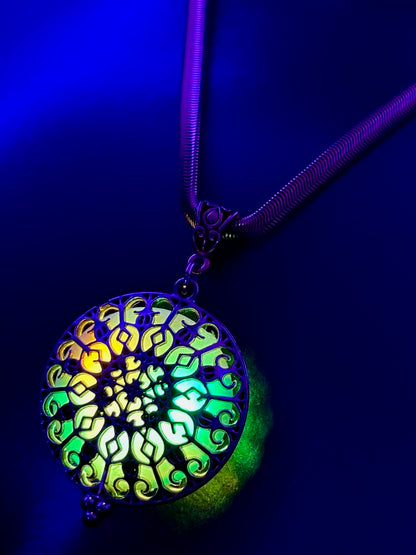 Cathedral Pendant - Flourish/Cobra