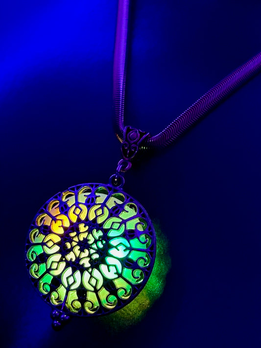 Cathedral Pendant - Flourish/Cobra