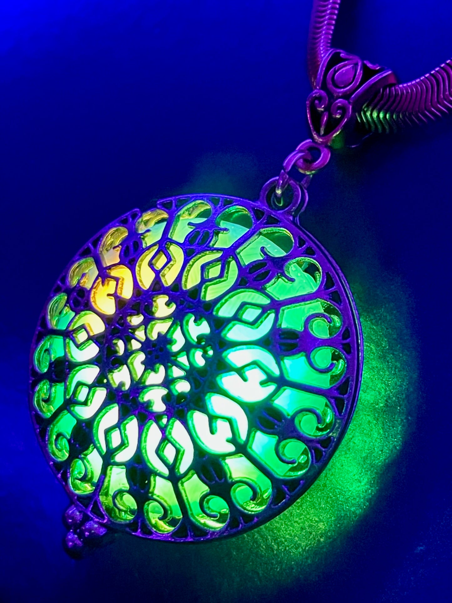Cathedral Pendant - Flourish/Cobra