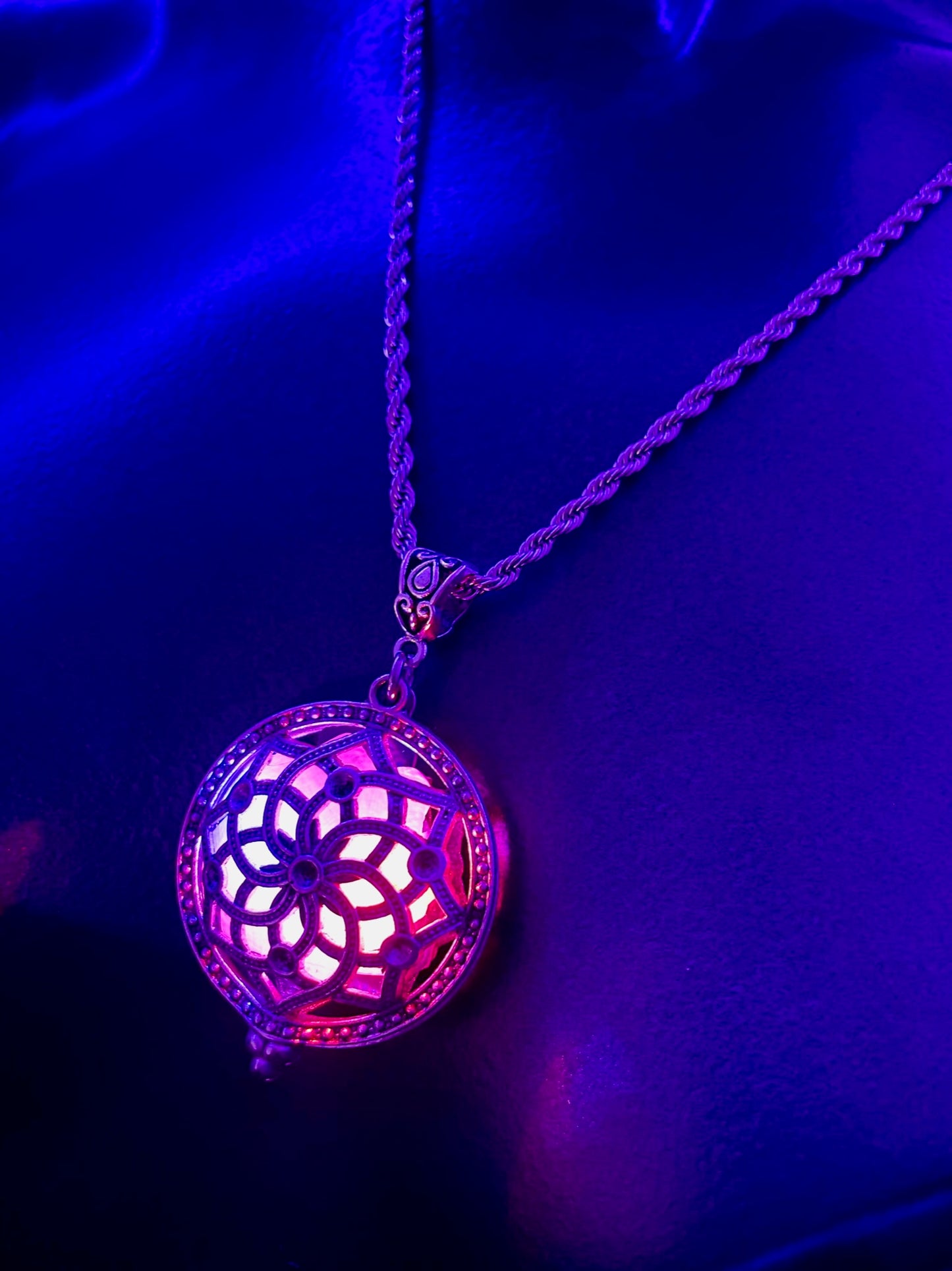 Helios Pendant - Siren/Helix