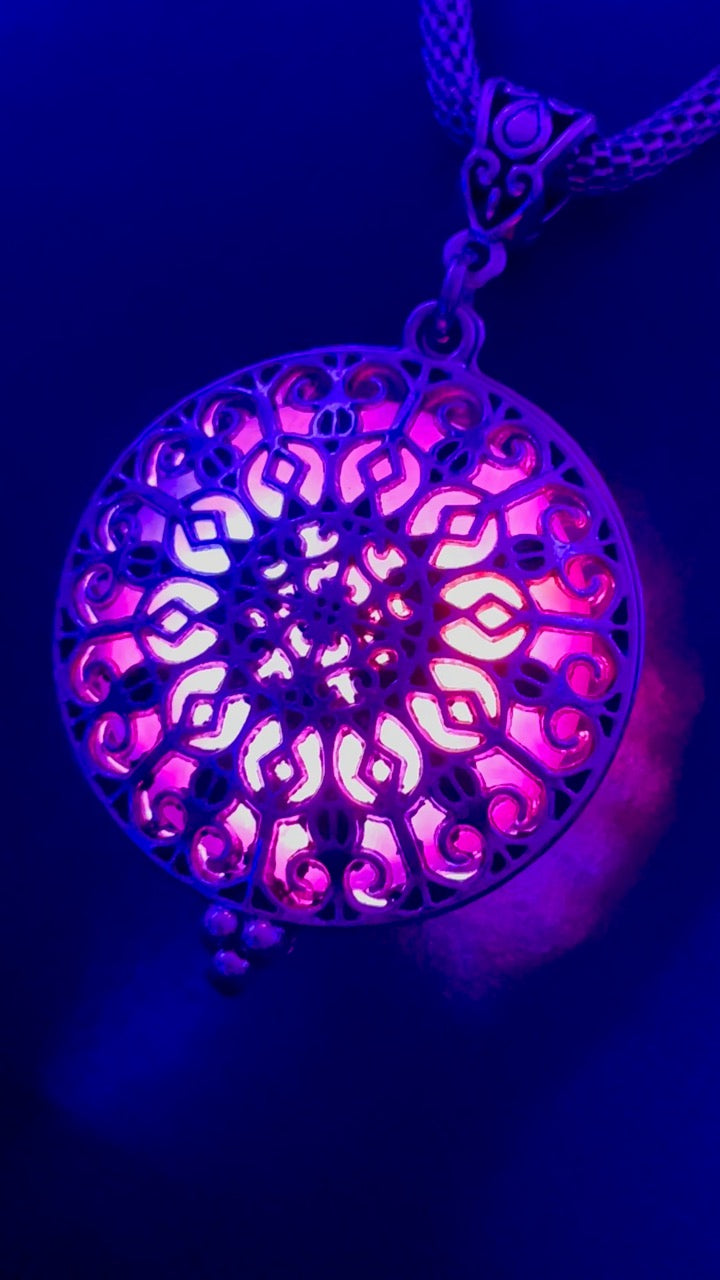 Cathedral Pendant - Siren/Python