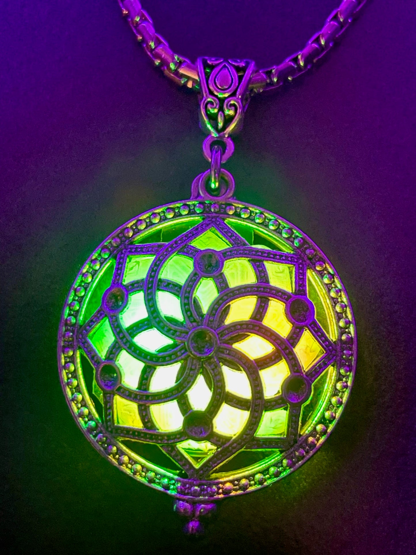 Helios Pendant - Flourish/Stagger