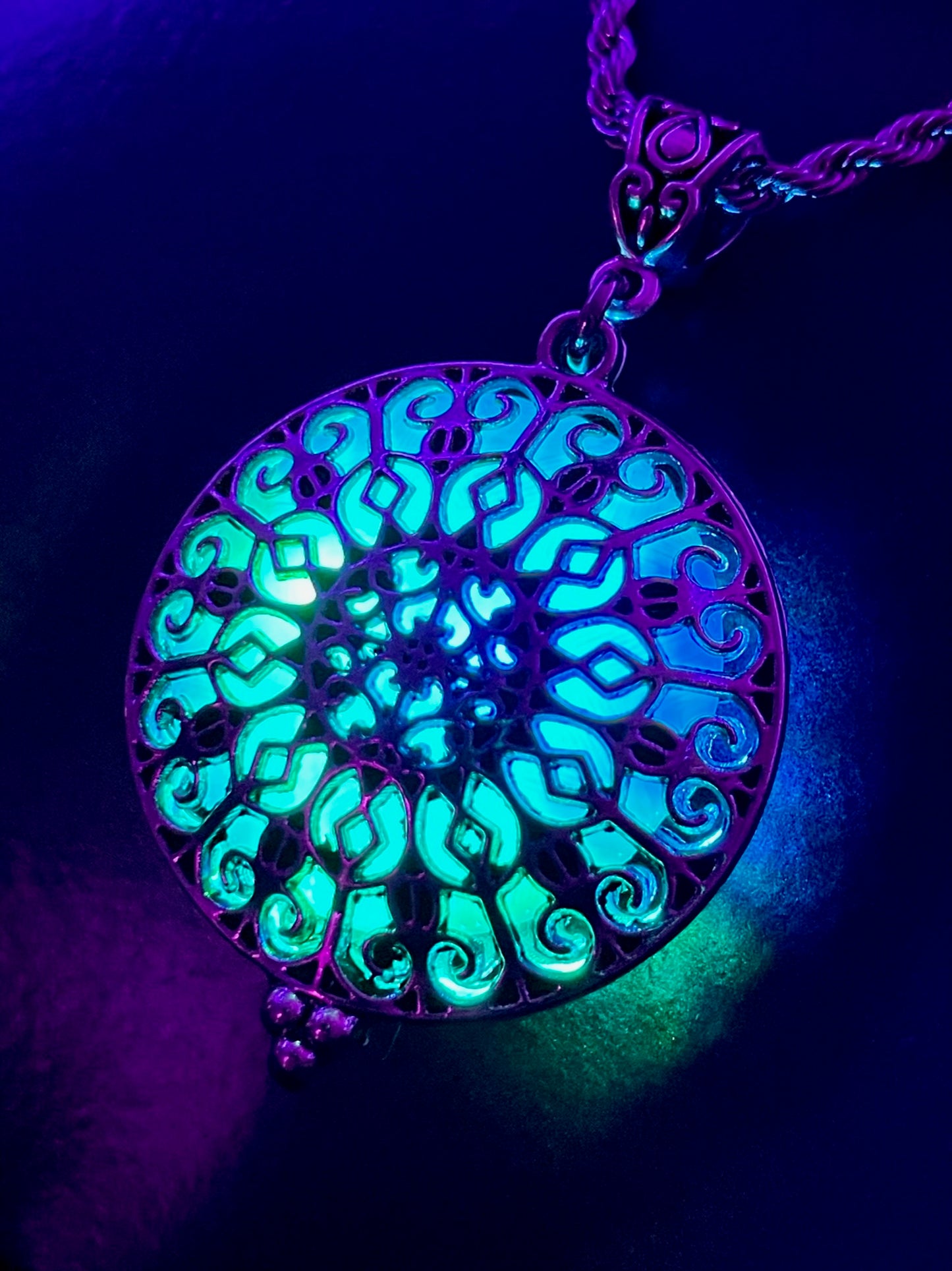 Cathedral Pendant - Odyssey/Twine