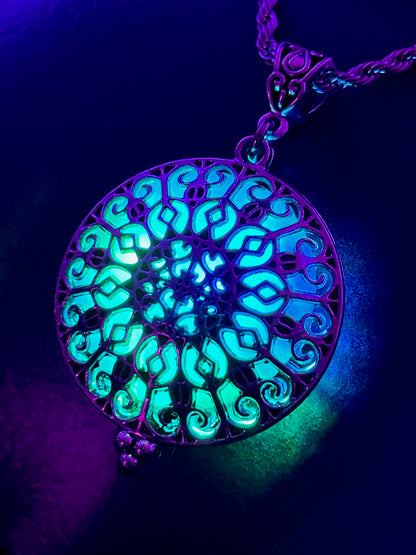 Cathedral Pendant - Odyssey/Twine