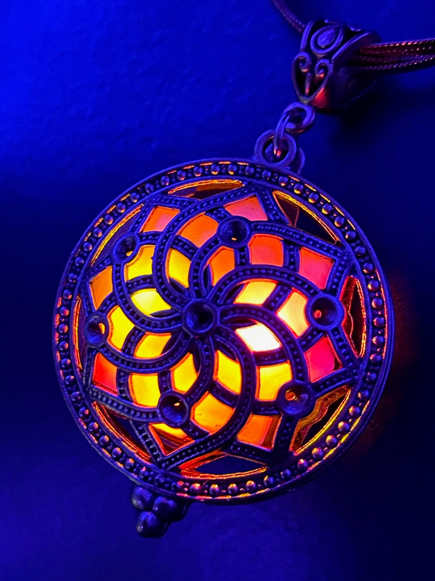 Helios Pendant - Inferno/Rapunzul