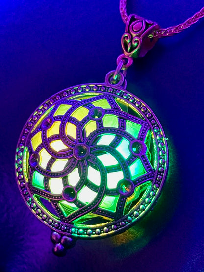 Helios Pendant - Flourish/Celtic