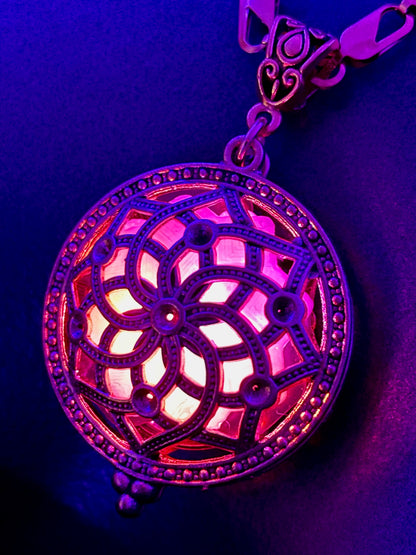 Helios Pendant - Coral/Disko