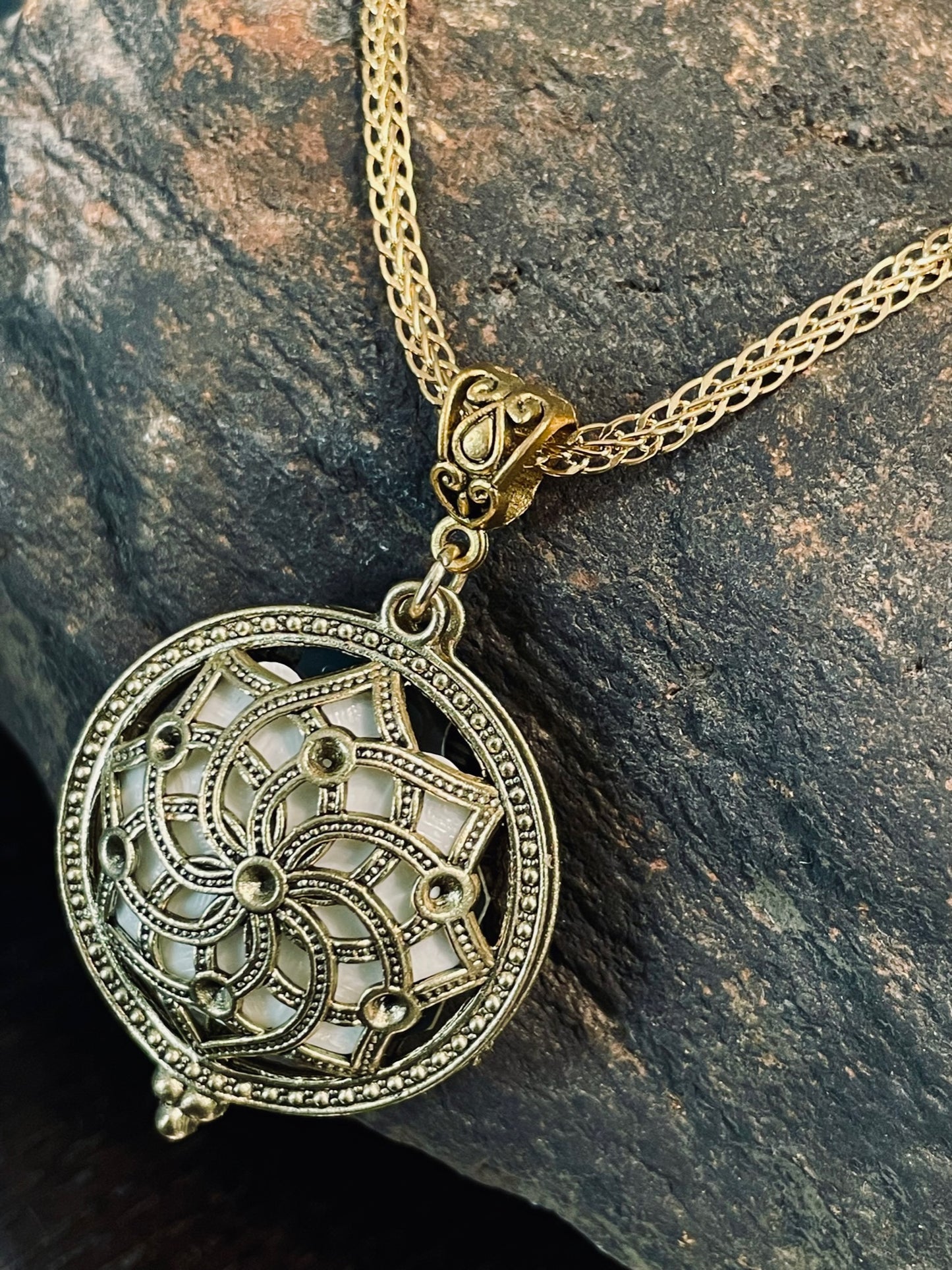 Helios Pendant - Flourish/Celtic