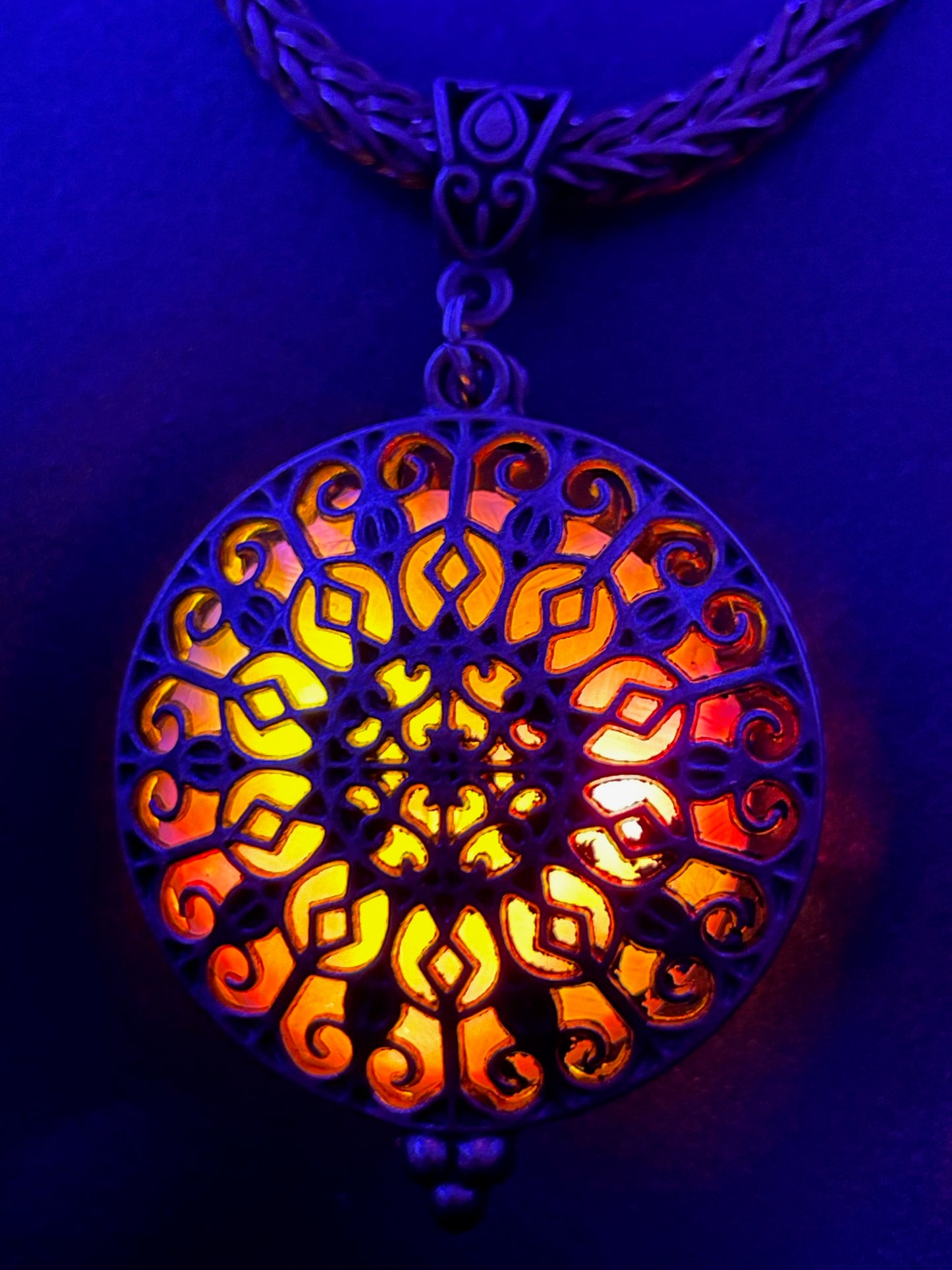 Cathedral Pendant - Inferno/Serpentine