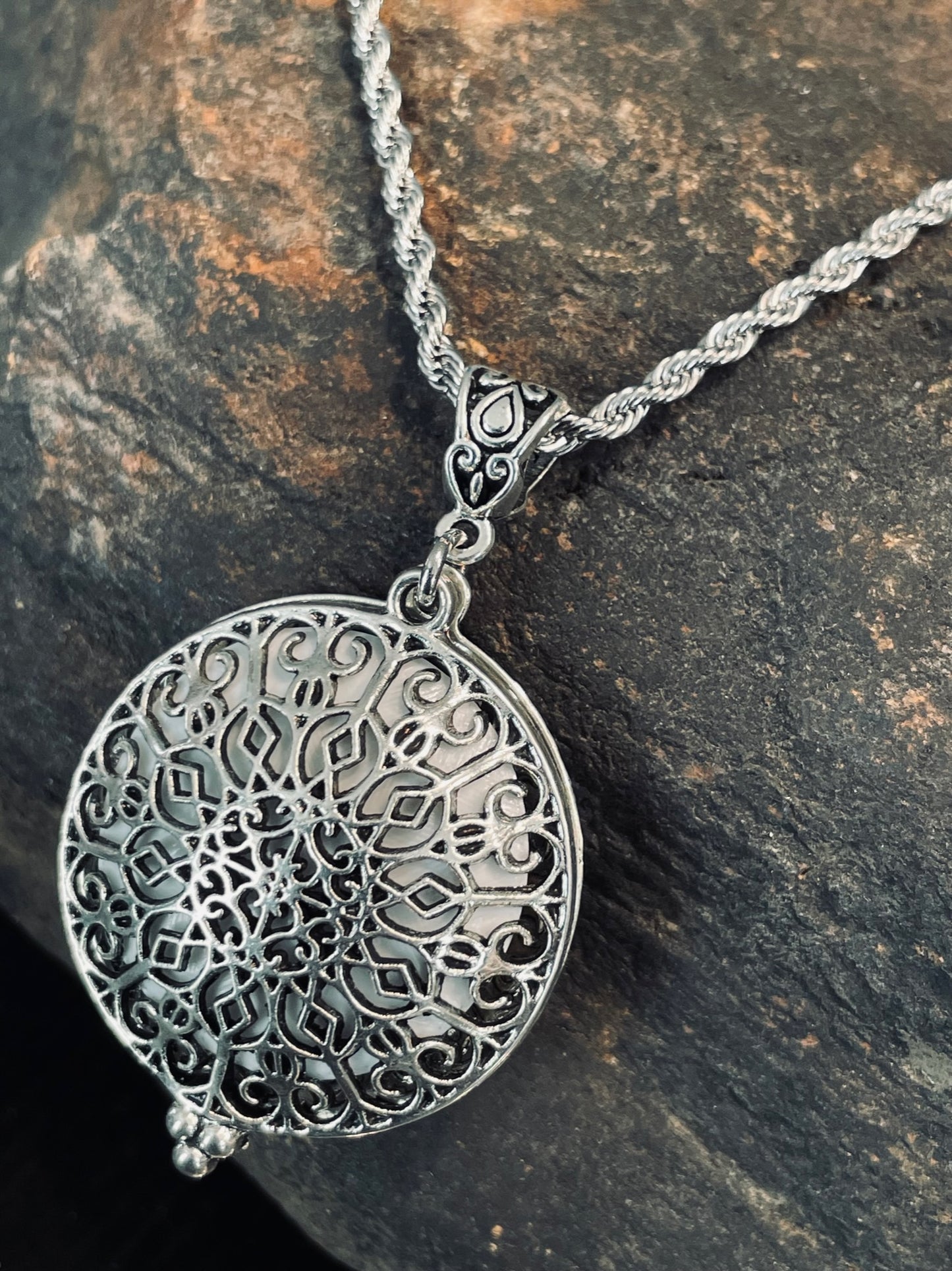 Cathedral Pendant - Odyssey/Twine