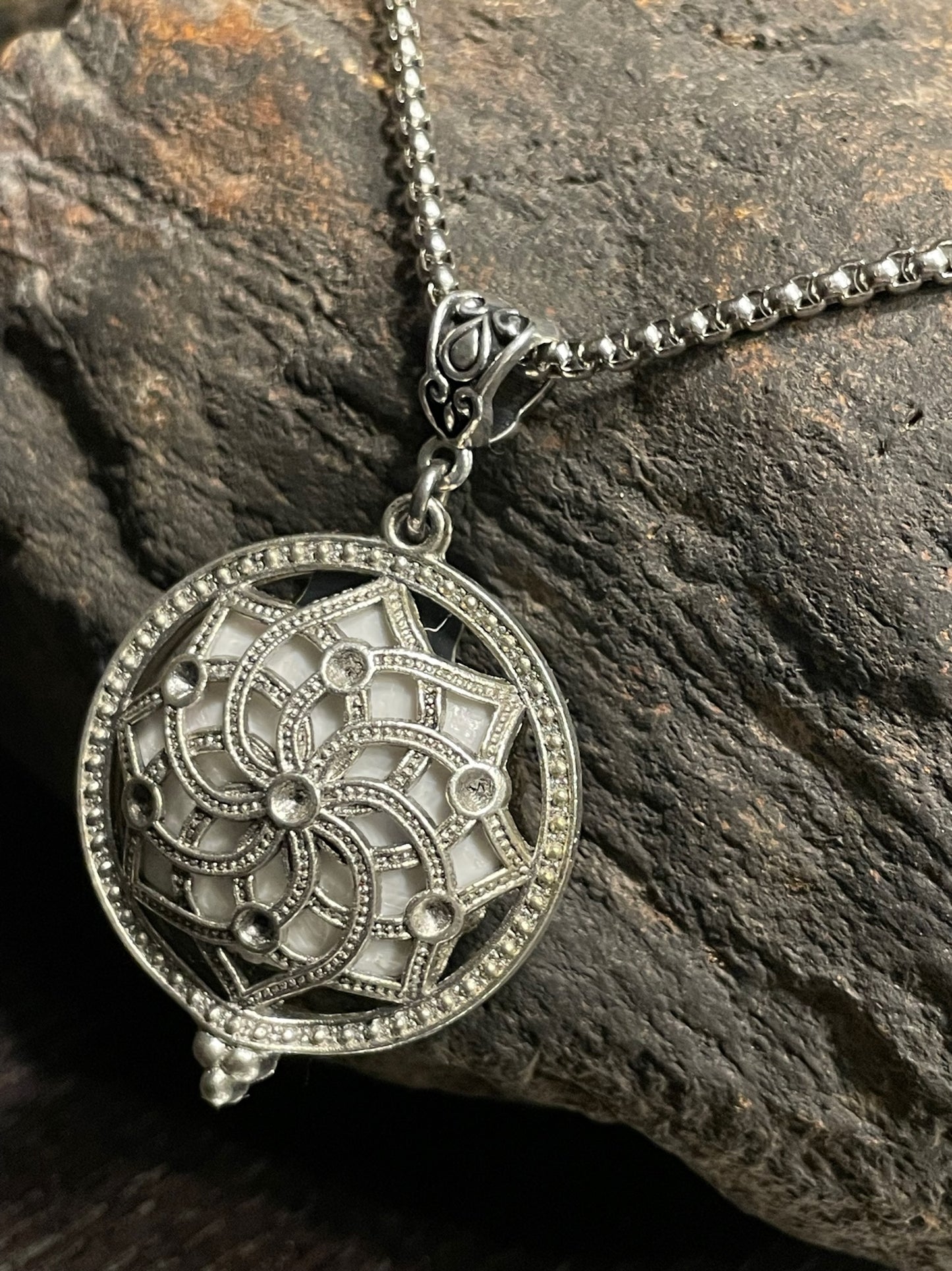 Helios Pendant - Siren/Lattice