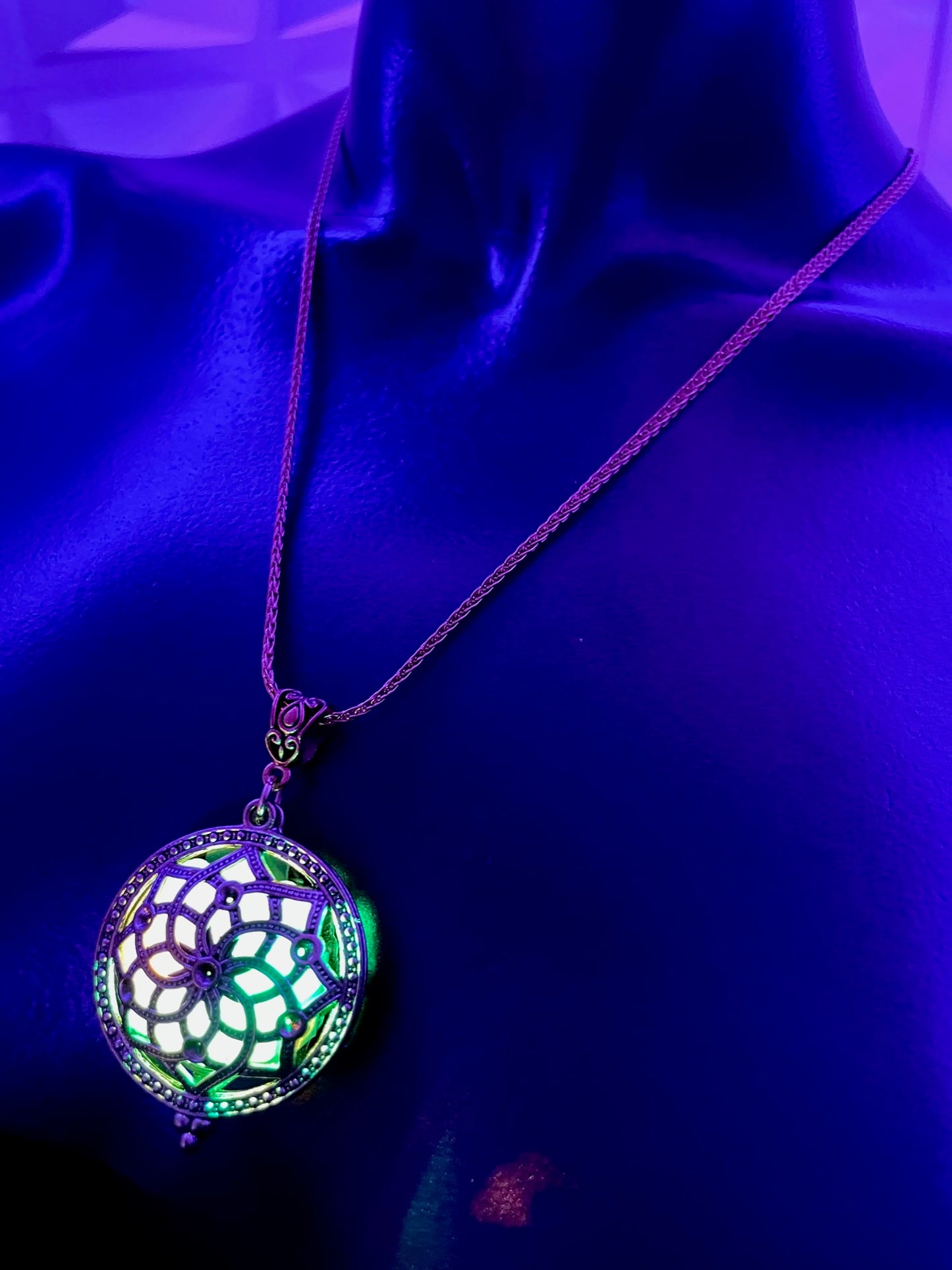 Helios Pendant - Flourish/Celtic