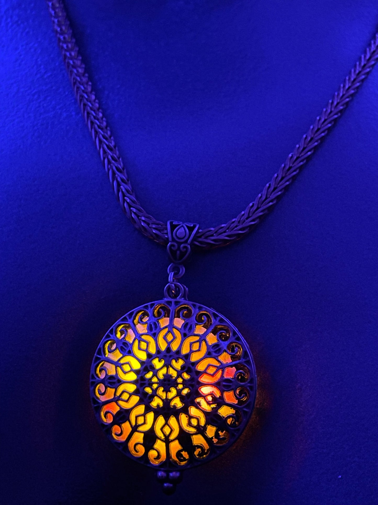 Cathedral Pendant - Inferno/Serpentine