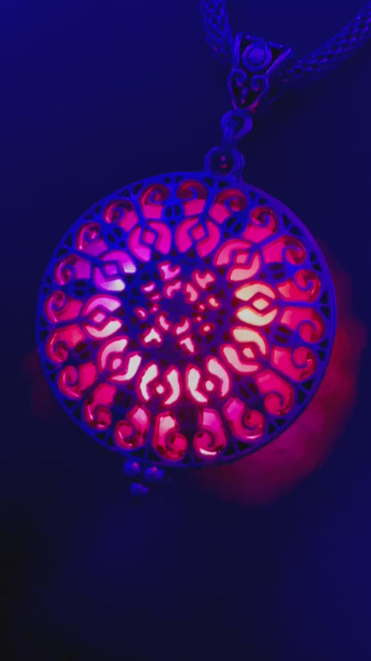 Cathedral Pendant - Siren/Python