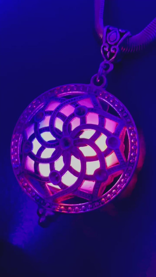 Helios Pendant - Sunset/Cobra