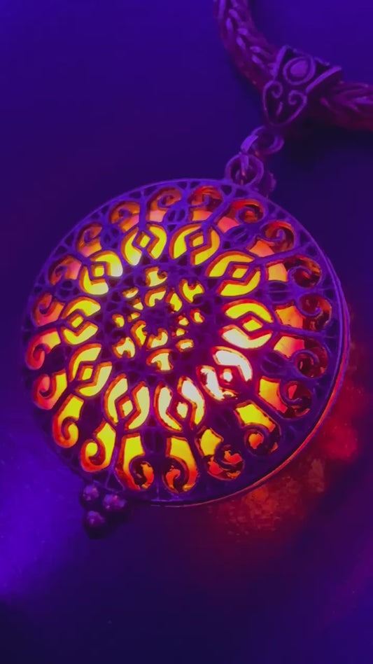 Cathedral Pendant - Inferno/Serpentine