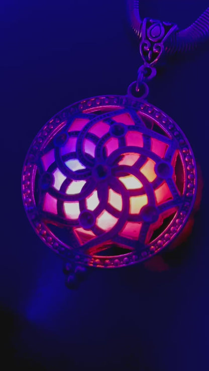 Helios Pendant - Sunset/Cobra