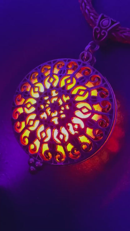 Cathedral Pendant - Inferno/Serpentine