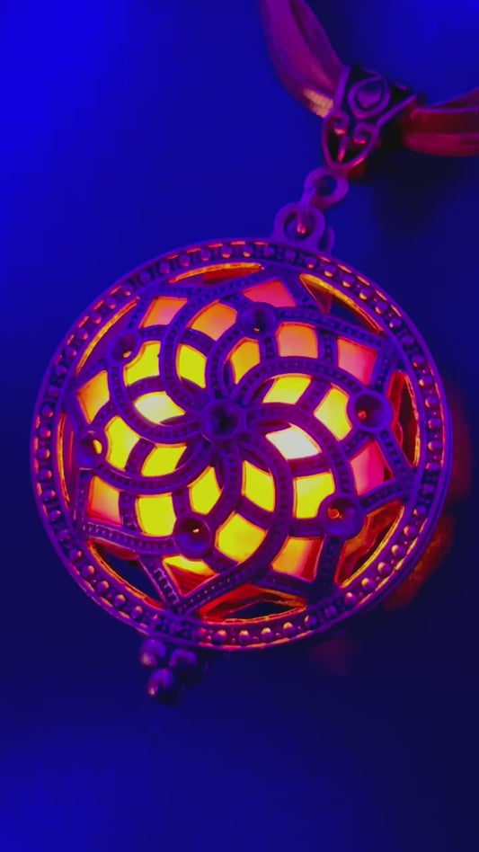 Helios Pendant - Inferno/Rapunzul