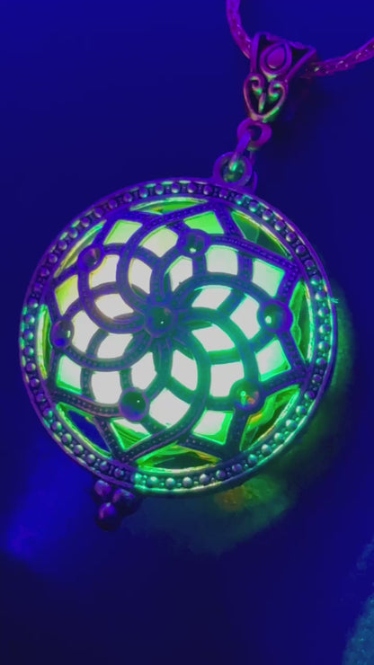 Helios Pendant - Flourish/Celtic